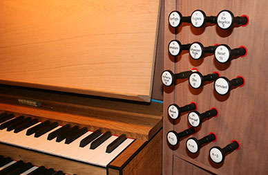 Organ Console.